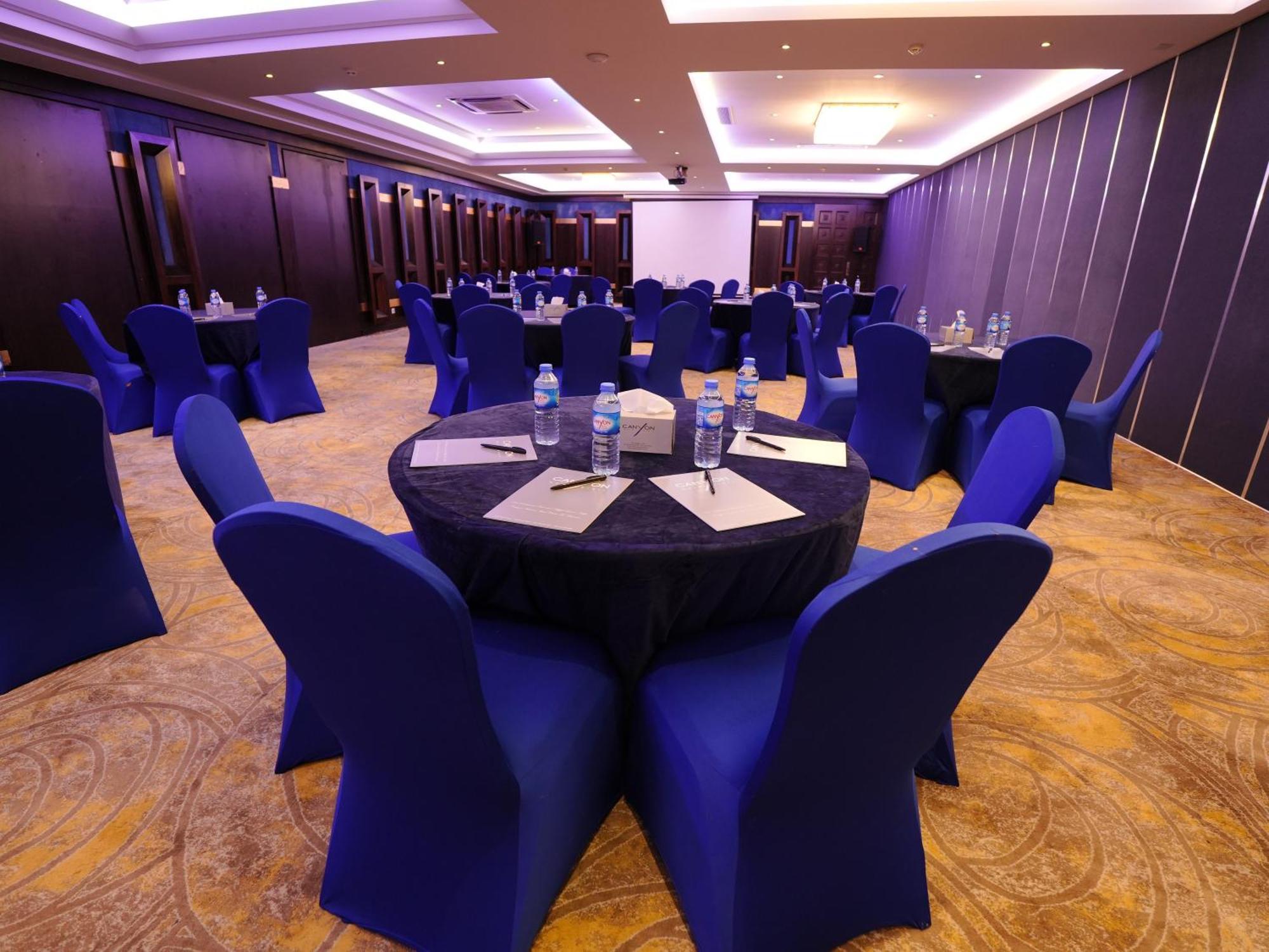 Canyon Hotel Арбил Екстериор снимка